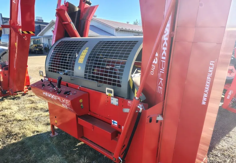 HAKKI PILKE 43 PRO Elektro široký dopravník - plná výbava