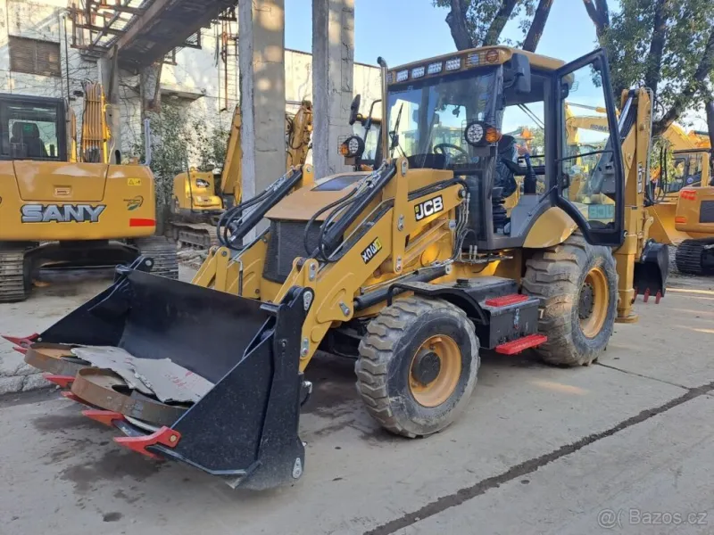 TRAKTORBAGR NO NAME -4×4 NOVÝ VELIKOSTI JCB 3CX