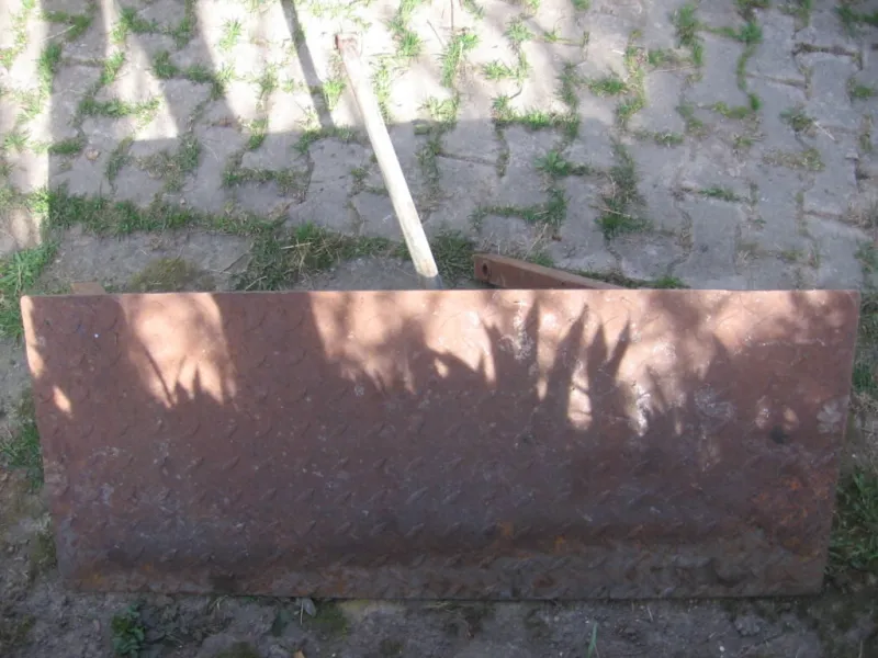 brána, ostří na pluh, hrobkovač,radlice,závěs
