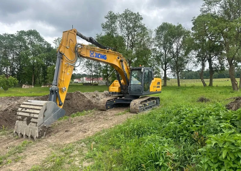 Pásové rypadlo XCMG XE220E